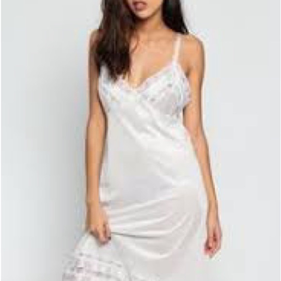 VTG 90's SEARS Women's White Laced Anti-Cling Antron Ill Nylon Full Slip size 8 - Picture 10 of 11